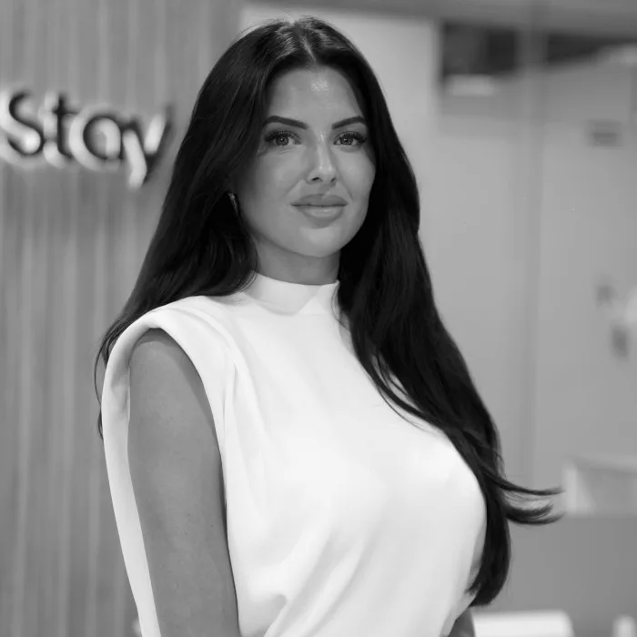 Jen, Sales Director, Real Estate